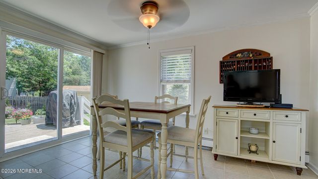 25 Lake Avenue, Helmetta, NJ 08828