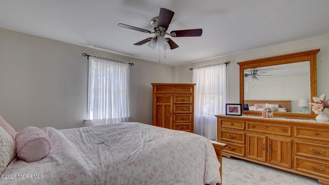 25 Lake Avenue, Helmetta, NJ 08828
