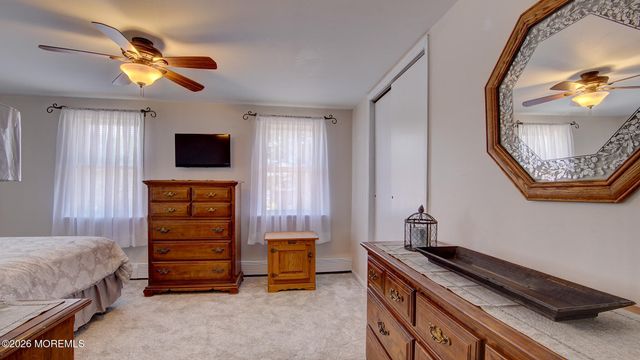 25 Lake Avenue, Helmetta, NJ 08828