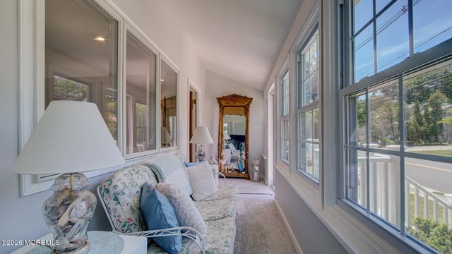25 Lake Avenue, Helmetta, NJ 08828