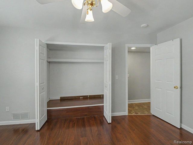 1974 Klingensmith Road 4, Bloomfield Charter Township, MI 48302