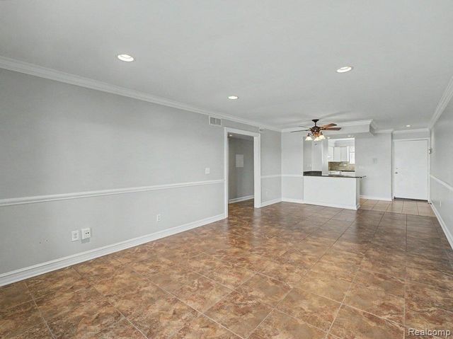 1974 Klingensmith Road 4, Bloomfield Charter Township, MI 48302