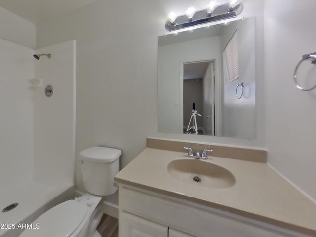 3202 W WOOD Drive, Phoenix, AZ 85029