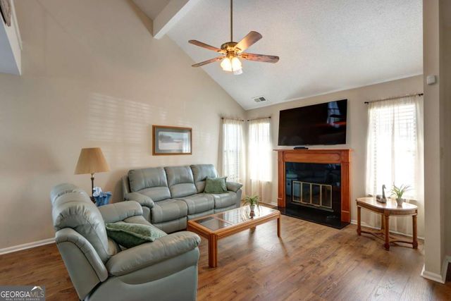 22 Hidden Lake Court, Savannah, GA 31419