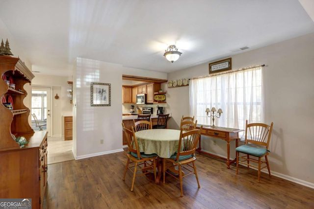 22 Hidden Lake Court, Savannah, GA 31419