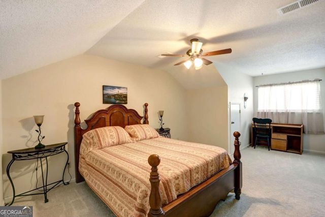 22 Hidden Lake Court, Savannah, GA 31419