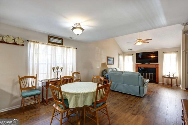 22 Hidden Lake Court, Savannah, GA 31419