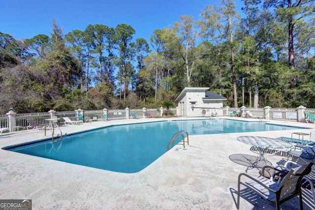 22 Hidden Lake Court, Savannah, GA 31419