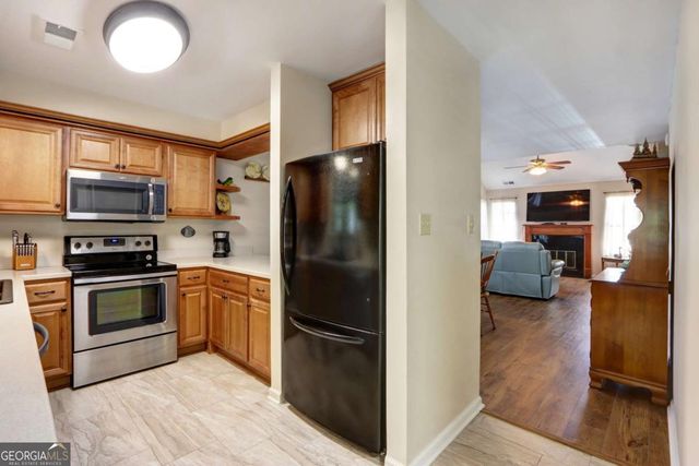 22 Hidden Lake Court, Savannah, GA 31419