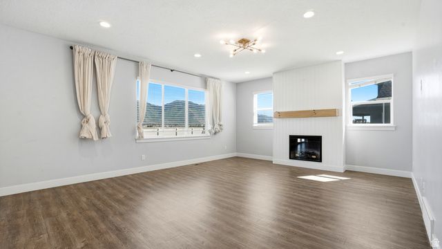 2182 E 700 N, Spanish Fork, UT 84660