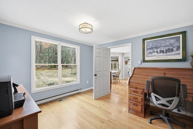 100 South Loomis, Southwick, MA 01077