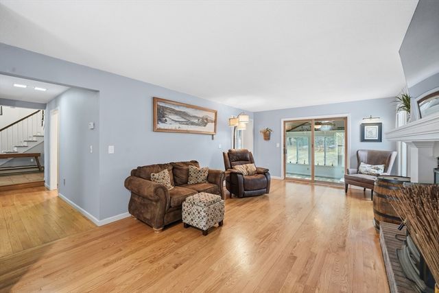 100 South Loomis, Southwick, MA 01077