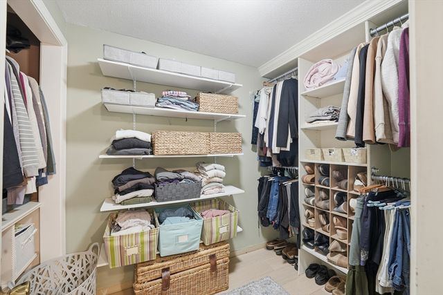 100 South Loomis, Southwick, MA 01077