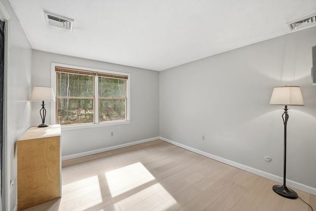 100 South Loomis, Southwick, MA 01077