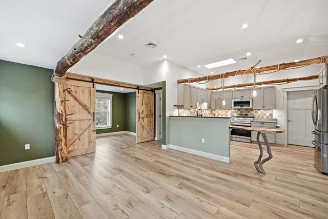 100 South Loomis, Southwick, MA 01077