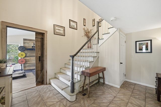 100 South Loomis, Southwick, MA 01077