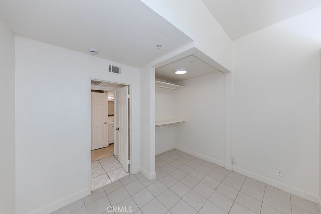450 E 4th Street 423, Santa Ana, CA 92701