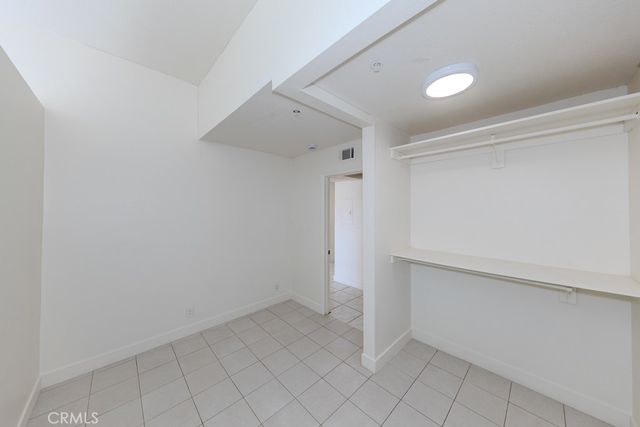 450 E 4th Street 423, Santa Ana, CA 92701