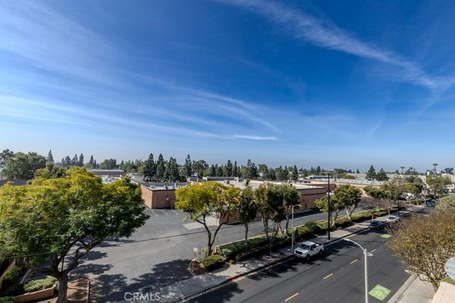 450 E 4th Street 423, Santa Ana, CA 92701