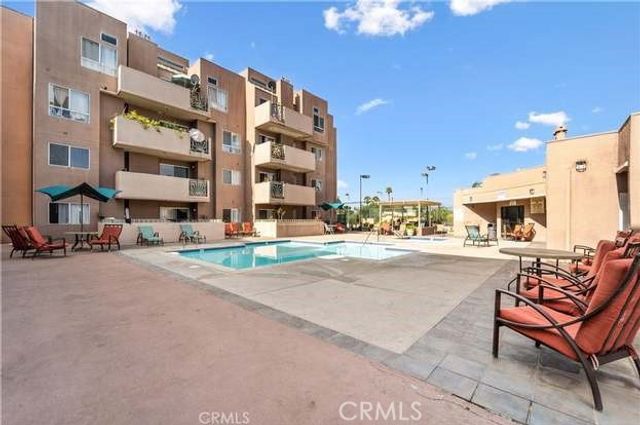 450 E 4th Street 423, Santa Ana, CA 92701