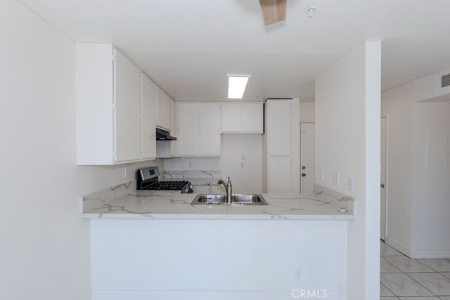 450 E 4th Street 423, Santa Ana, CA 92701