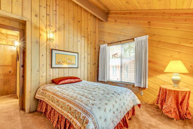 25461 Shadow Oaks, Idyllwild, CA 92549