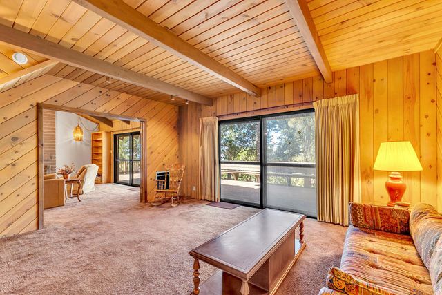 25461 Shadow Oaks, Idyllwild, CA 92549