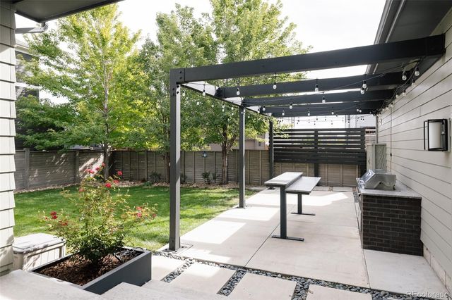 8586 E 51st Avenue, Denver, CO 80238