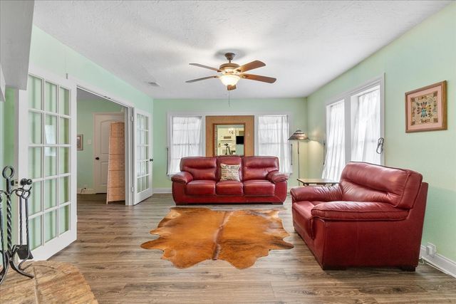 259 Hiland Lane, Pottsboro, TX 75076