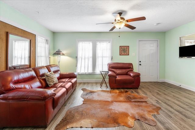 259 Hiland Lane, Pottsboro, TX 75076