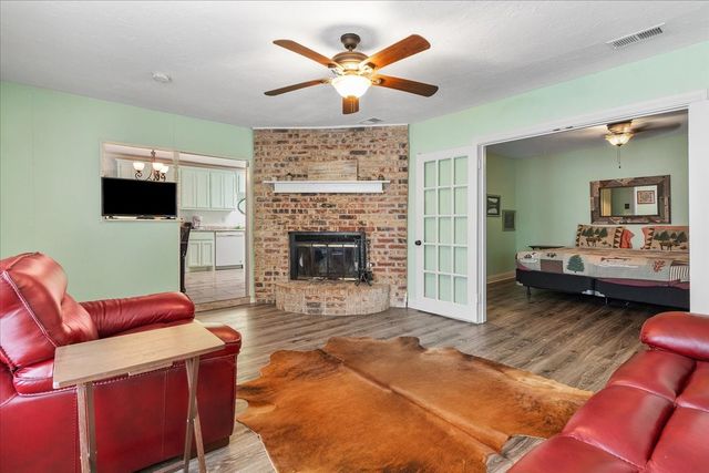 259 Hiland Lane, Pottsboro, TX 75076