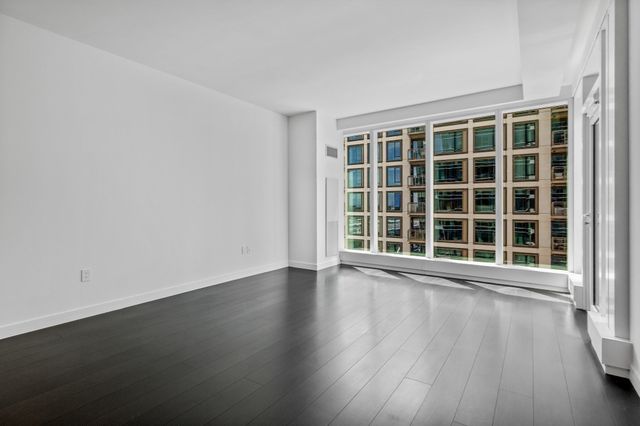 150 Seaport Blvd 12A, Boston, MA 02210