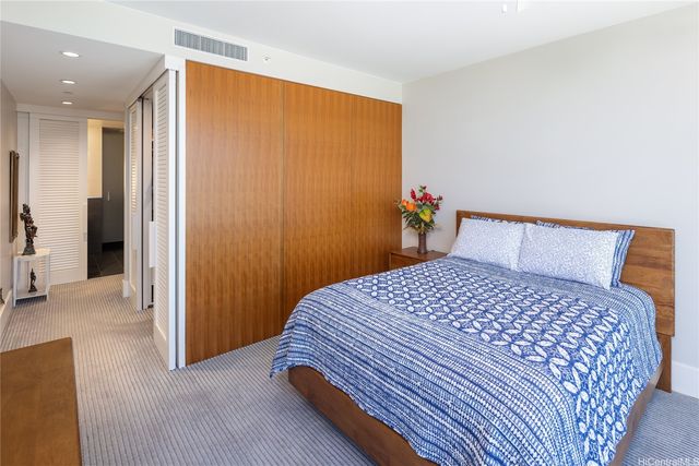 1108 Auahi Street 1502, Honolulu, HI 96814