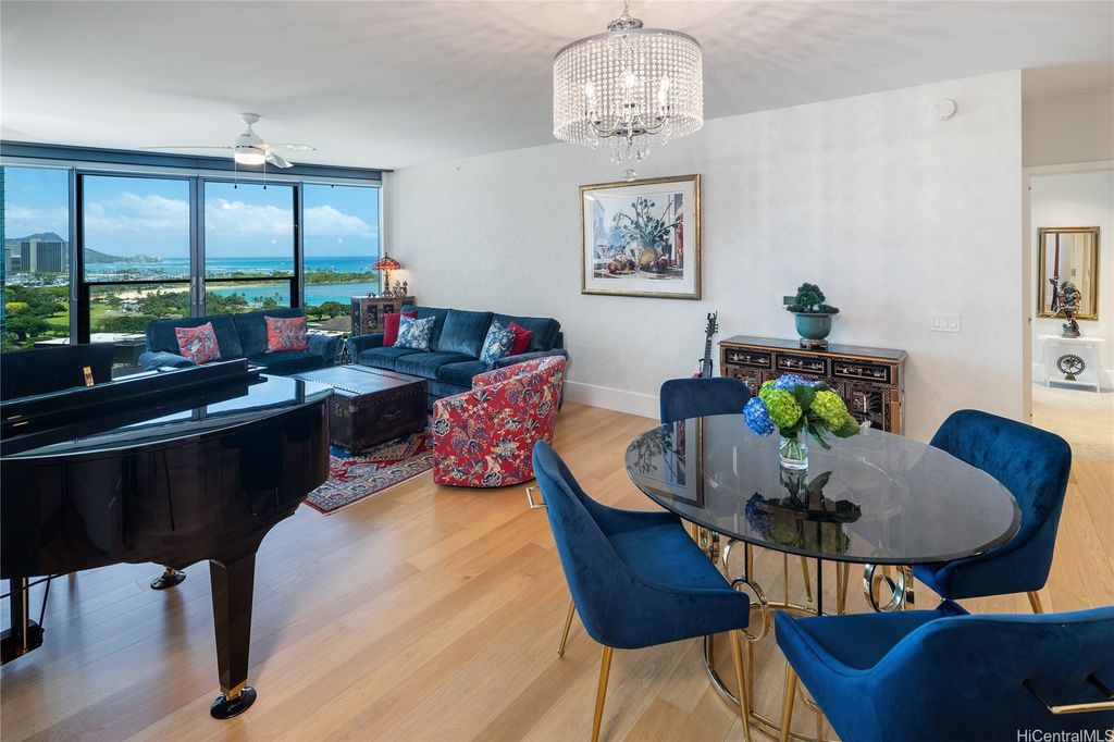 1108 Auahi Street 1502, Honolulu, HI 96814
