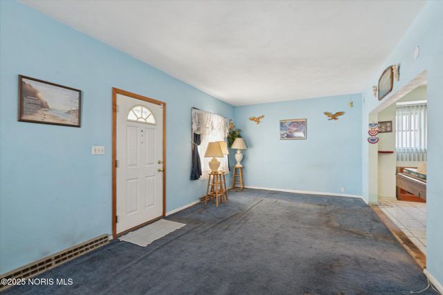 225 E Union Street, Walbridge, OH 43465