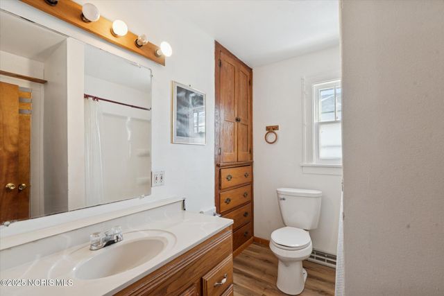 225 E Union Street, Walbridge, OH 43465