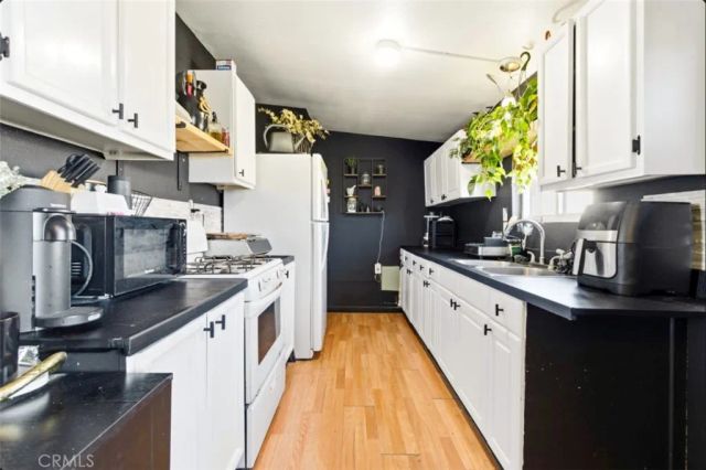 19449 Chamisal, Adelanto, CA 92301