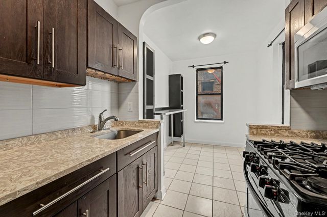 210 Martine Avenue 5K, White Plains, NY 10601