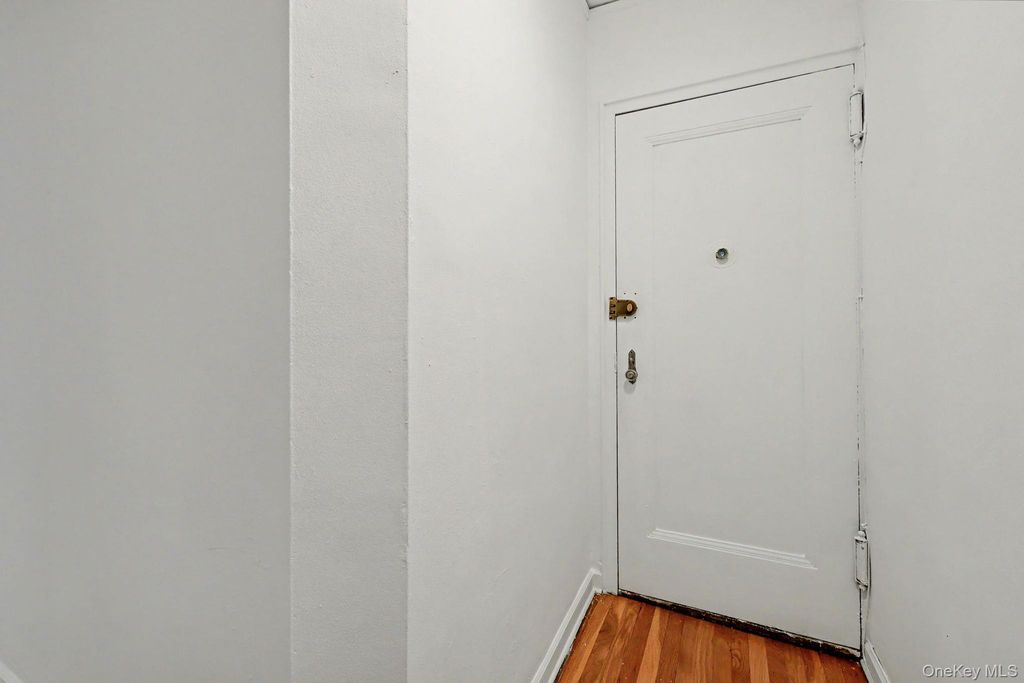 210 Martine Avenue 5K, White Plains, NY 10601 — photo 4