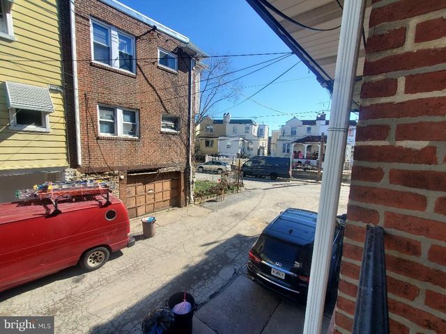 207 AVON RD, Upper Darby, PA 19082