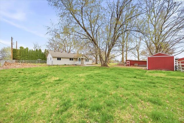 91011 N Yakima River Dr., West Richland, WA 99353