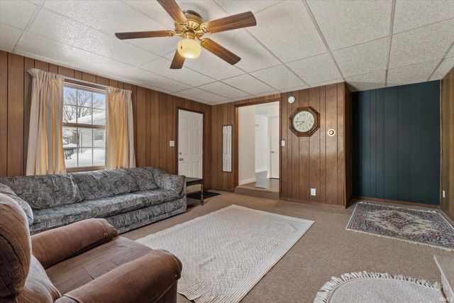 1225 Manchester Drive, South Bend, IN 46615