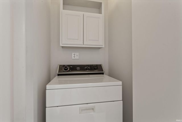 1225 Manchester Drive, South Bend, IN 46615