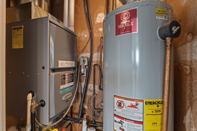 1225 Manchester Drive, South Bend, IN 46615