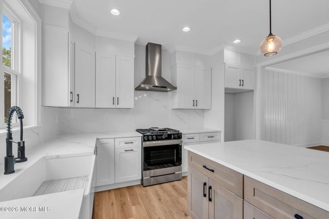 282 Float Avenue, Manahawkin, NJ 08050