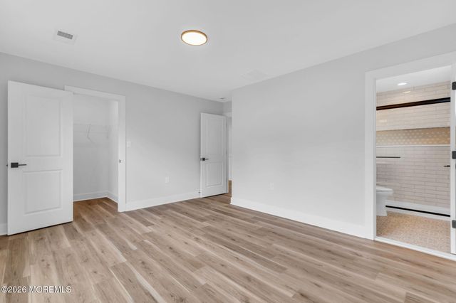 282 Float Avenue, Manahawkin, NJ 08050