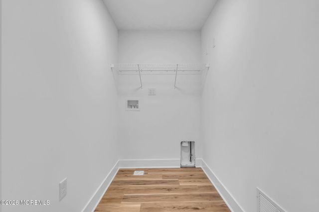 282 Float Avenue, Manahawkin, NJ 08050