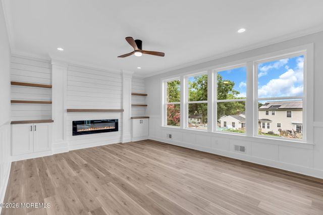 282 Float Avenue, Manahawkin, NJ 08050