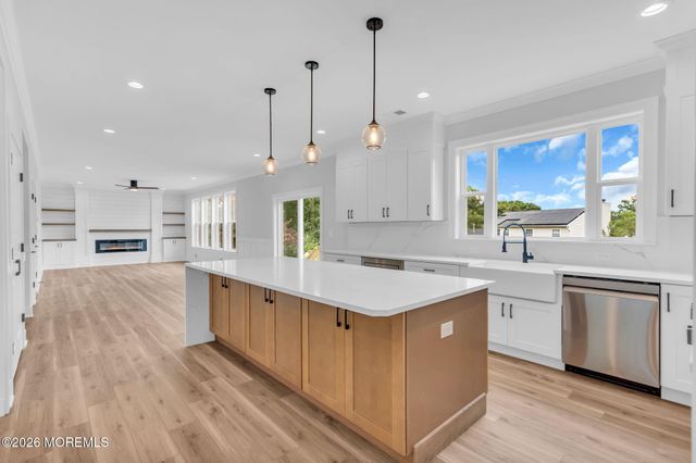 282 Float Avenue, Manahawkin, NJ 08050