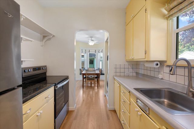 3204 W Fairview Ave, Spokane, WA 99205